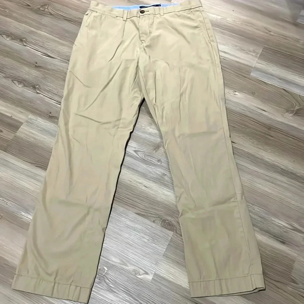 Tommy Hilfiger Chino Pants Custom Fit Khakis Straight leg Mens size 34 X 32 Tan